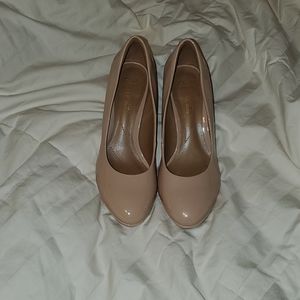Clarks nude heels